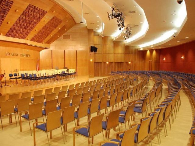 多功能會(huì )議廳設計的建聲環(huán)境
